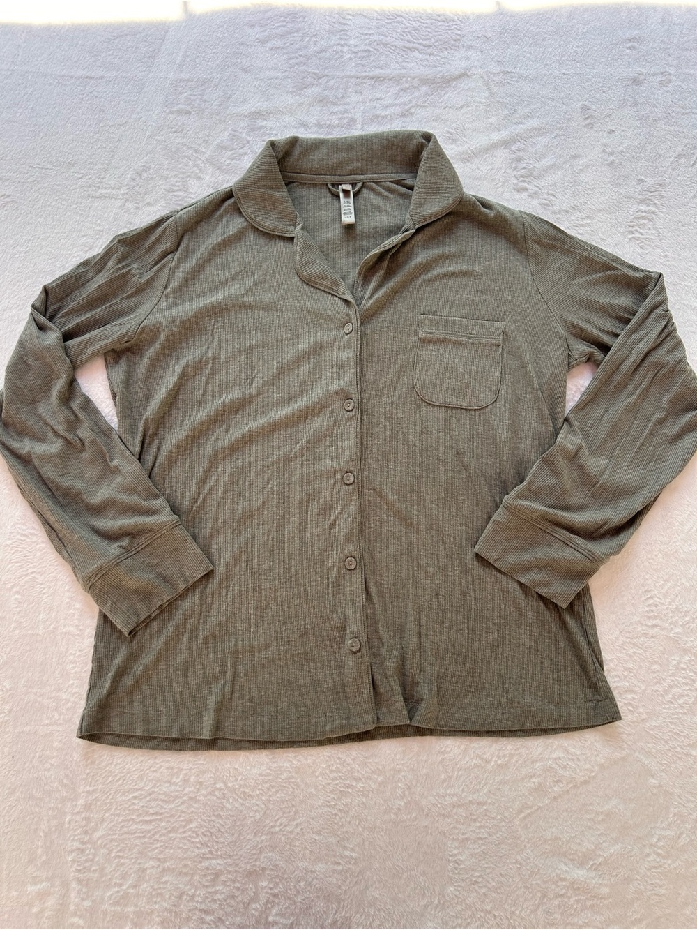 SKIMS Soft Lounge Pajama Top Womens L Heather Gray Ribbed Button Front NWOT